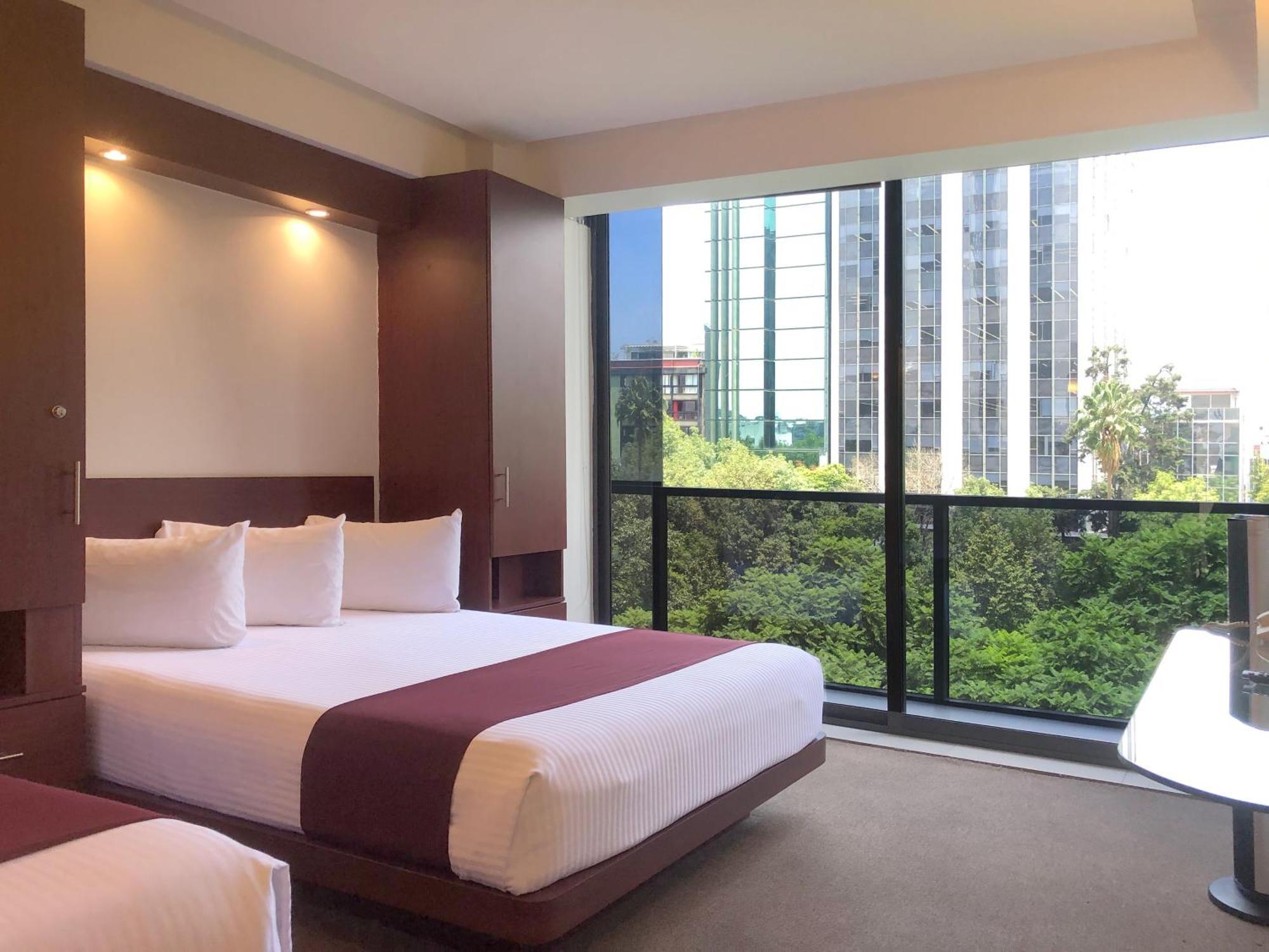Suites Capri Reforma Angel 380 Мехико Номер фото