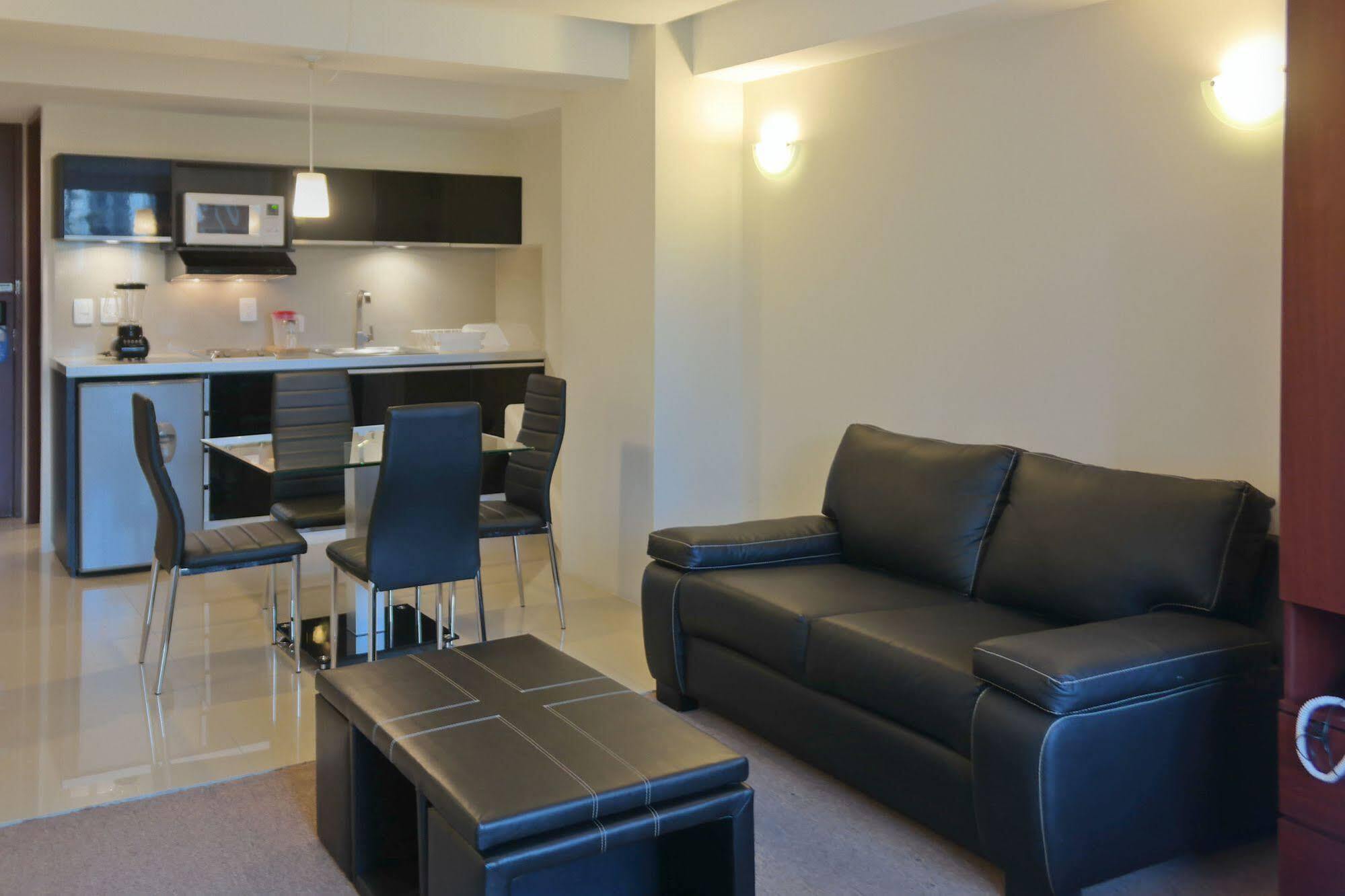 Suites Capri Reforma Angel 380 Мехико Экстерьер фото