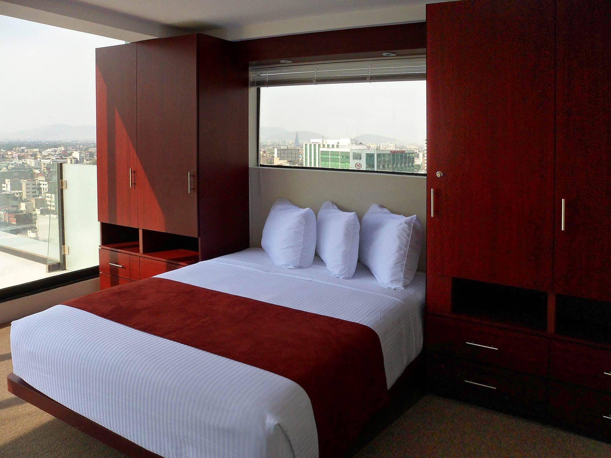 Suites Capri Reforma Angel 380 Мехико Экстерьер фото