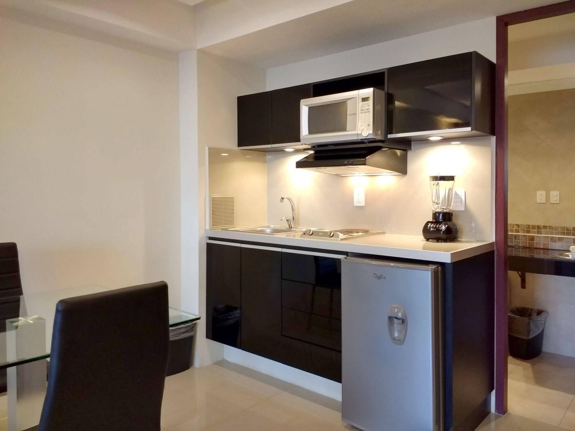 Suites Capri Reforma Angel 380 Мехико Экстерьер фото